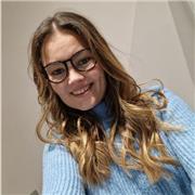 ragazza madrelingua svedese trasferita in italia da qualche anno